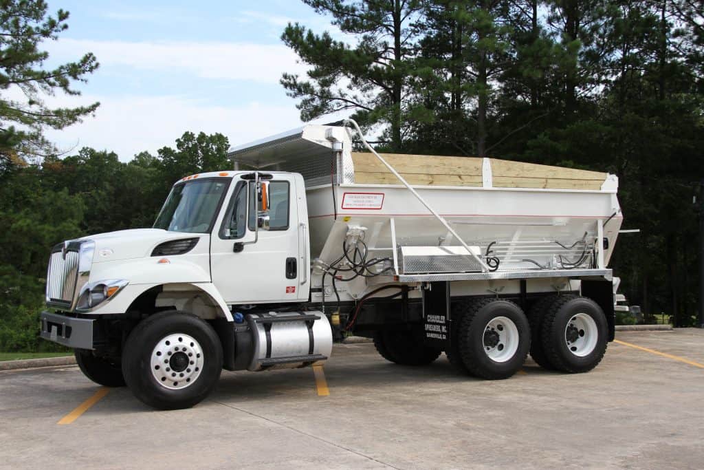 How do you spread gravel? Chandler Equipment